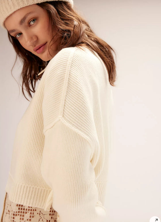 easy street crop pullover in moon glow